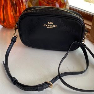 Coach cross body and it could be put to a belt